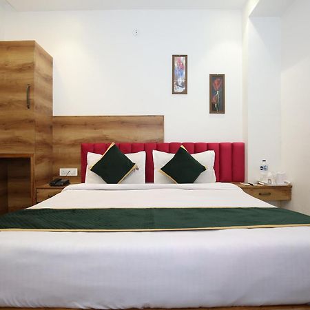 Hotel R V Regency Amritsar Exterior foto