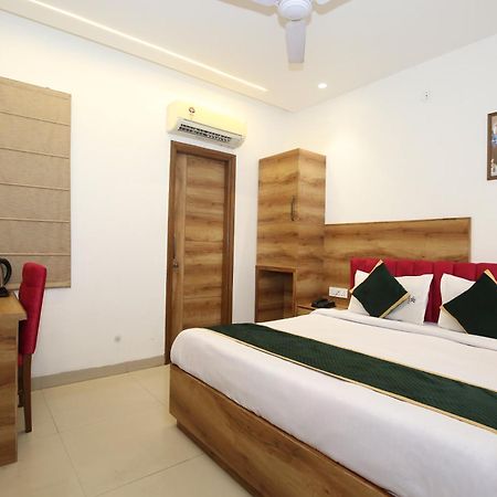 Hotel R V Regency Amritsar Exterior foto