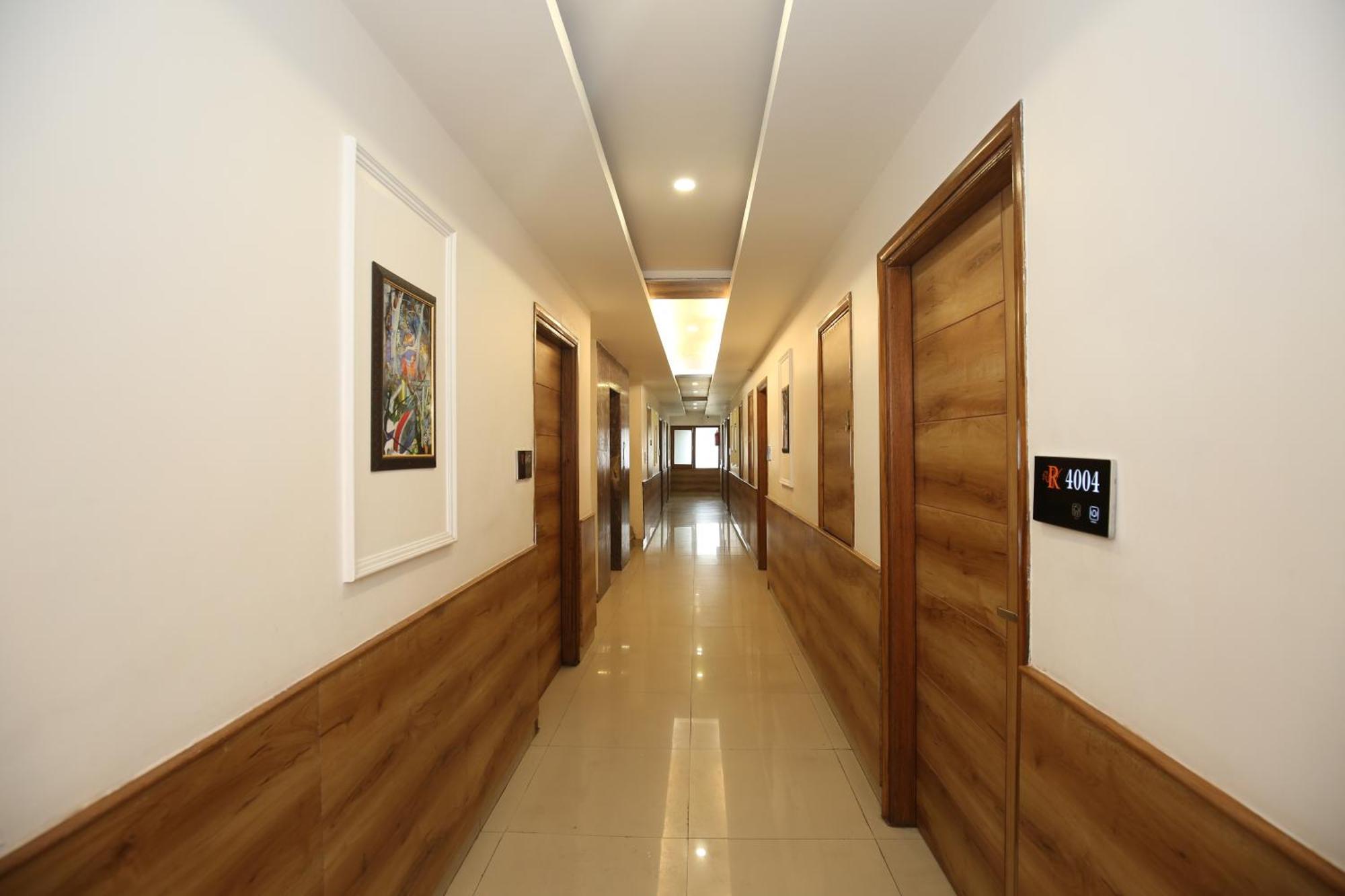 Hotel R V Regency Amritsar Exterior foto