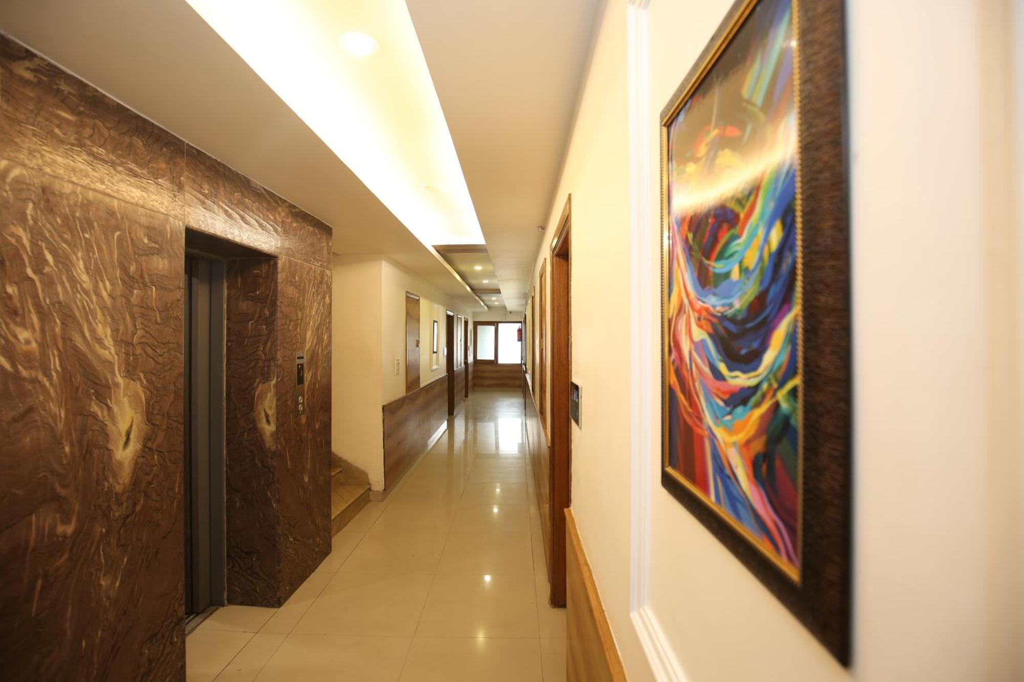 Hotel R V Regency Amritsar Exterior foto